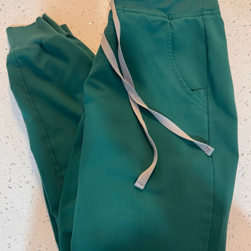 Figs Hunter Green Zamora scrub pants with Gray Drawstring